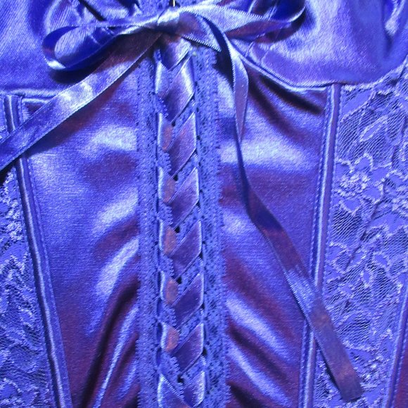 NWT Vintage wire  Bra top/ garter lace up detail M - Picture 4 of 17